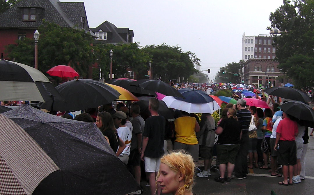 Parade-side umbrellas Click to enlarge